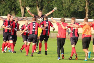 开云体育在线官网-中超联赛中国足球逆袭 球迷情绪持续高涨，中超足球队最新动态  第3张